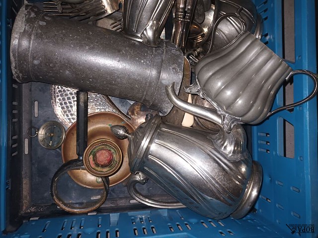 Lot 62 - antiek tafelgerei. 1 bak - afbeelding 5 van  6