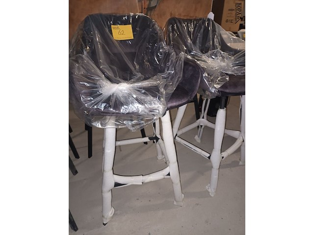 Lot 62 - barkruk boost. 6 stuks - afbeelding 1 van  6