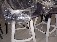 Lot 62 - barkruk boost. 6 stuks - afbeelding 1 van  6