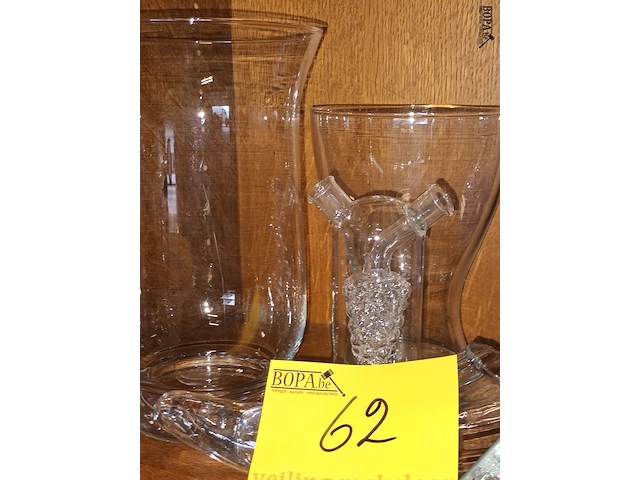 Lot 62 - deco in glaswerk. 9 stuks - afbeelding 3 van  4