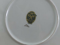 Lot 62 - decoratieve borden op display, handgeschilderd, bavaria old - afbeelding 7 van  8