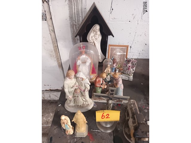 Lot 62 - devotie. 10 stuks - afbeelding 1 van  3