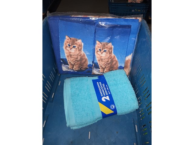 Lot 62 - divers textiel. 9 stuks - afbeelding 2 van  5