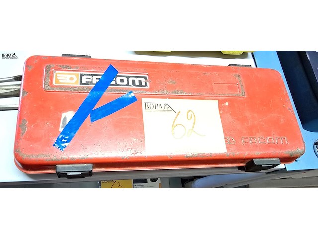 Lot 62 - facom dopsleutelset - afbeelding 1 van  2