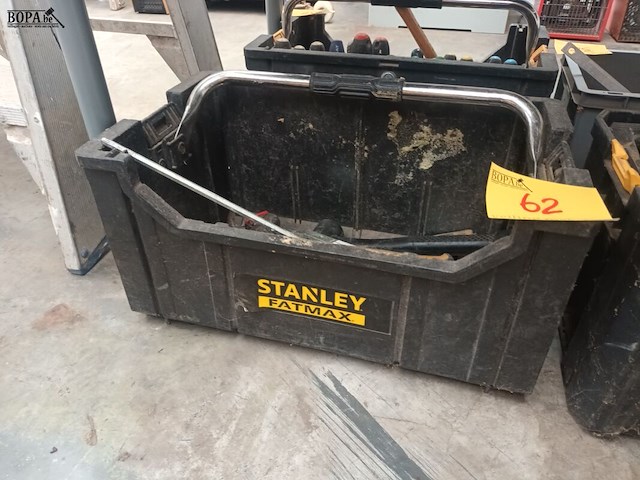 Lot 62 - gereedschapsbak stanley met inhoud - afbeelding 2 van  3