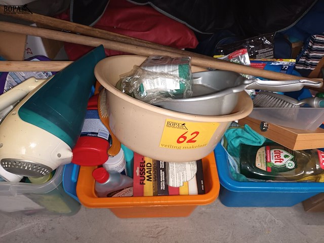Lot 62 - groot lot schoonmaakmateriaal - afbeelding 6 van  9