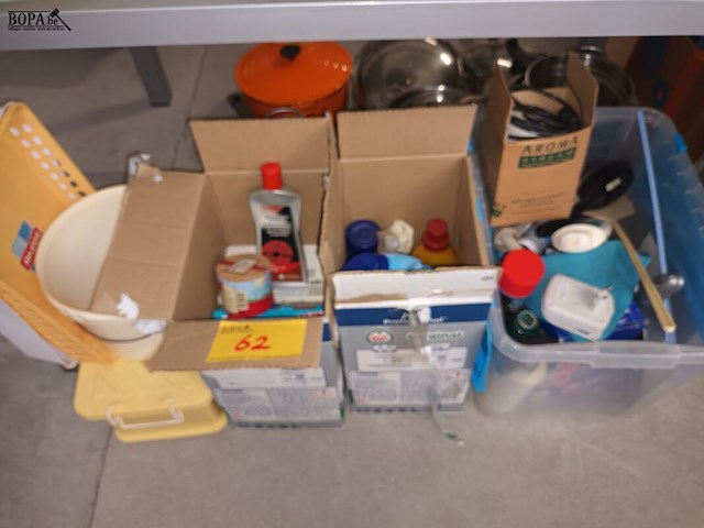 Lot 62 - groot lot schoonmaakmateriaal - afbeelding 7 van  9