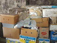 Lot 62 - lot kledij en linnen - afbeelding 1 van  2