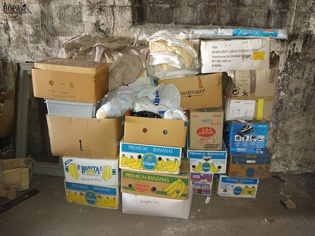 Lot 62 - lot kledij en linnen - afbeelding 2 van  2