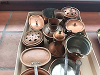Lot 62 - miniatuur koperen potjes en pannetjes - afbeelding 2 van  4