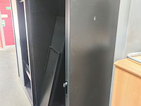 Lot 62 - open metalen dossierkast - afbeelding 1 van  3