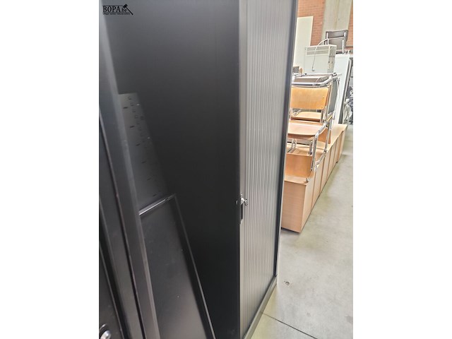 Lot 62 - open metalen dossierkast - afbeelding 3 van  3