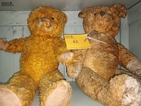 Lot 62 - oude beren. 2 stuks - afbeelding 1 van  4