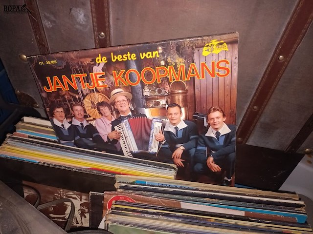 Lot 62 - platenspeler en lp’s - afbeelding 6 van  6