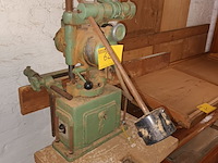 Lot 62 - slotfreesmachine - afbeelding 3 van  5