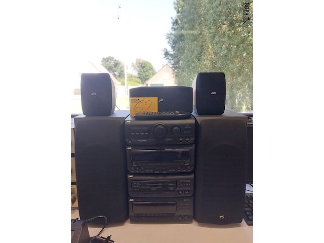Lot 62 - stereotoren jvc mx-d85tr met speakers - afbeelding 1 van  2