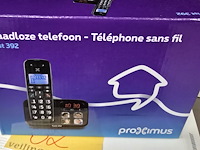 Lot 62 - toetsenbord apple, luidsprekers, telefoon en harde schijf - afbeelding 5 van  9