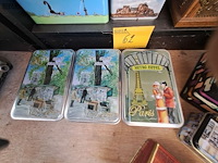 Lot 62 - vintage blikken dozen - afbeelding 2 van  3