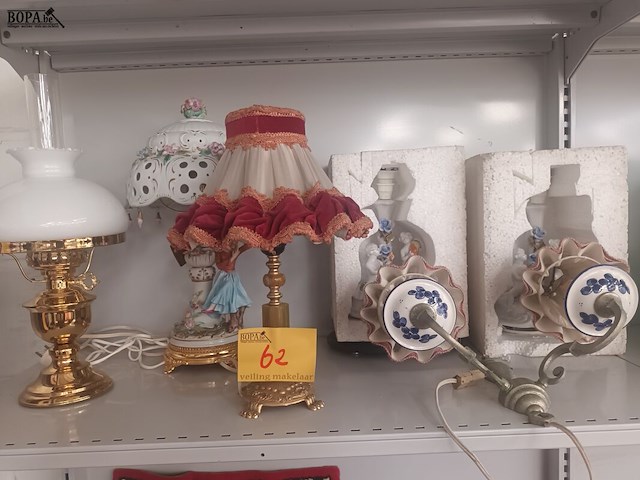 Lot 62 - vintage verlichting. 6 stuks - afbeelding 1 van  7