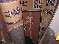 Lot 62 - vloertapijt - afbeelding 2 van  3