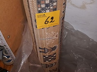 Lot 62 - vloertapijt - afbeelding 3 van  3