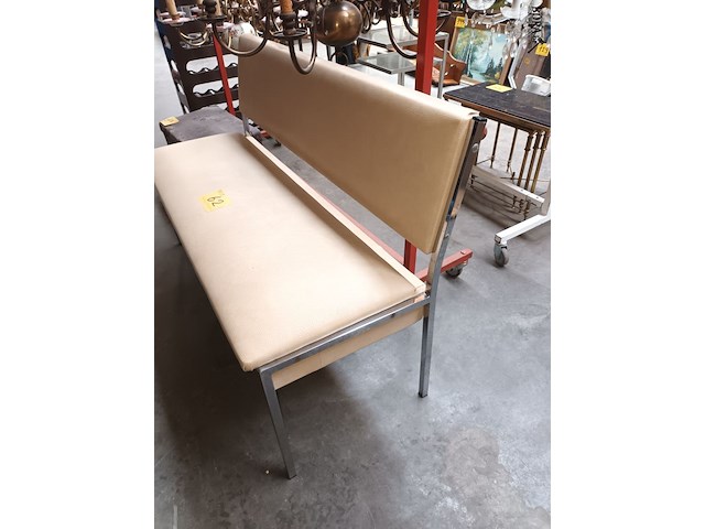 Lot 62 - zitbank met opbergruimte - afbeelding 2 van  3