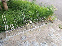 Lot 625 - fietsrek - afbeelding 2 van  3