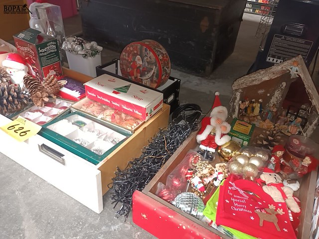 Lot 626 - kerstdecoratie - afbeelding 2 van  5