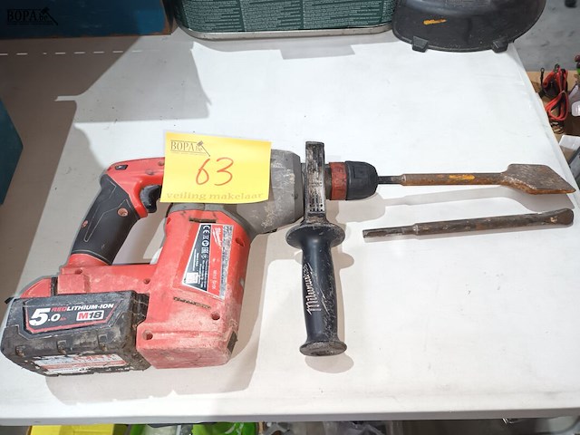 Lot 63 - accu boorhamer milwaukee - afbeelding 1 van  4