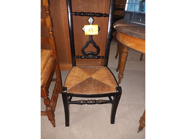 Lot 63 - antieke kerkstoel - afbeelding 2 van  4