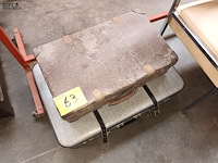 Lot 63 - antieke valies. 2 stuks - afbeelding 4 van  4