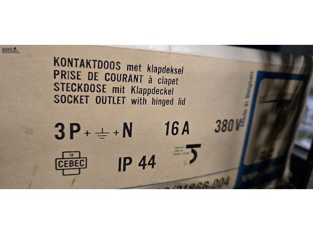 Lot 63 - contactdozen, aftakdozen,stekkers… - afbeelding 4 van  4