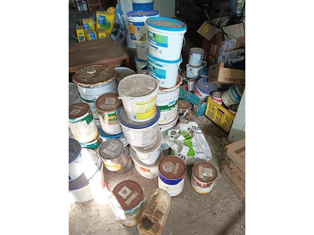 Lot 63 - diverse verven - afbeelding 2 van  4