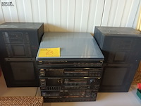 Lot 63 - jvc muziektoren met boxen - afbeelding 1 van  5