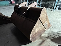 Lot 63 - kraanbak / tandenbak - afbeelding 2 van  4