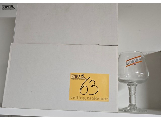 Lot 63 - kwaremont glazen 12 stuks - afbeelding 2 van  2