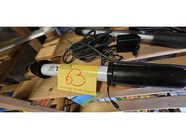 Lot 63 - looplampen 3 stuks - afbeelding 3 van  3