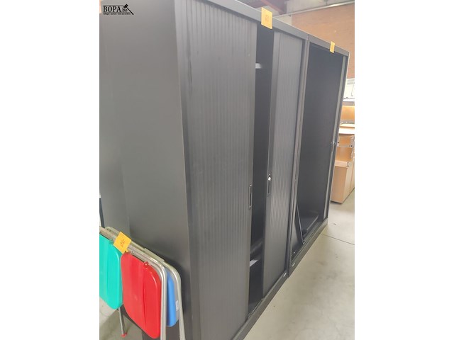 Lot 63 - metalen dossierkast - afbeelding 2 van  2