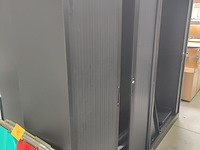 Lot 63 - metalen dossierkast - afbeelding 2 van  2