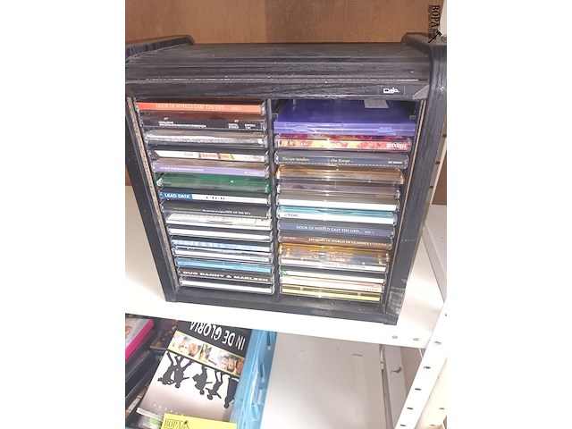 Lot 63 - muziek cd’s en dvd’s - afbeelding 2 van  4