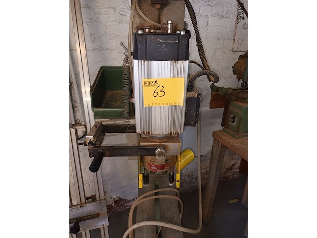 Lot 63 - pneumatische frees/boormachine - afbeelding 7 van  7