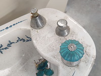 Lot 63 - retro bidet - afbeelding 3 van  4