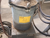 Lot 63 - verfspuitmachine - afbeelding 2 van  5