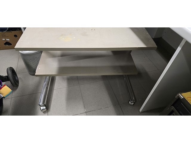 Lot 63 - vintage (stereo) meubel - afbeelding 3 van  3