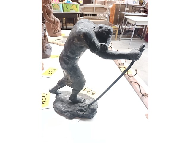 Lot 631 - bronzen beeld georges vandemoortele - afbeelding 2 van  5