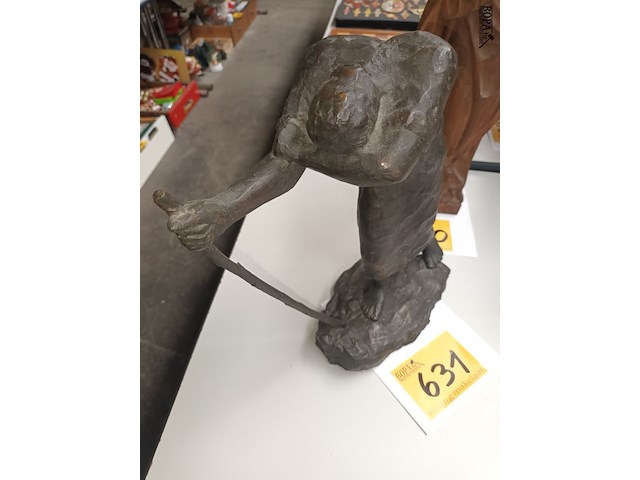 Lot 631 - bronzen beeld georges vandemoortele - afbeelding 4 van  5