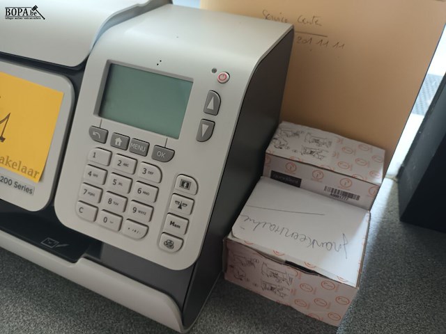 Lot 631 - frankeermachine quadient - afbeelding 2 van  3