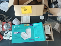 Lot 635 - diverse elektro onderdelen