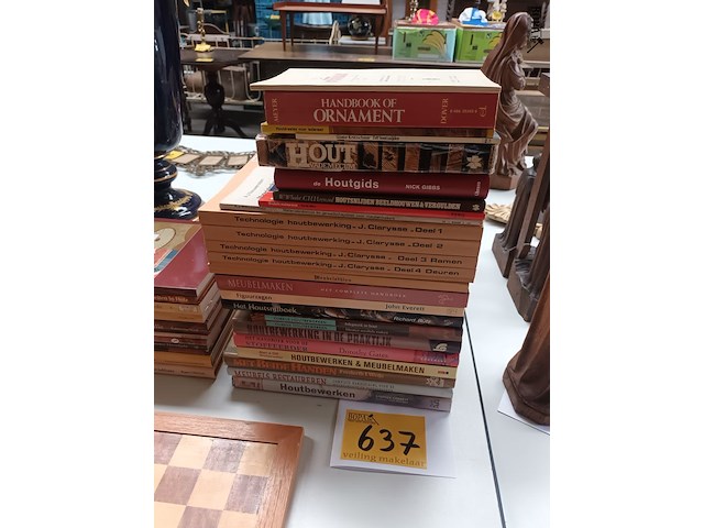 Lot 637 - boeken over houtbewerking. 25 stuks - afbeelding 1 van  3