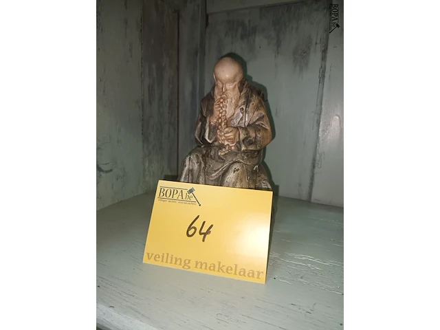 Lot 64 - beeld monnik - afbeelding 1 van  4